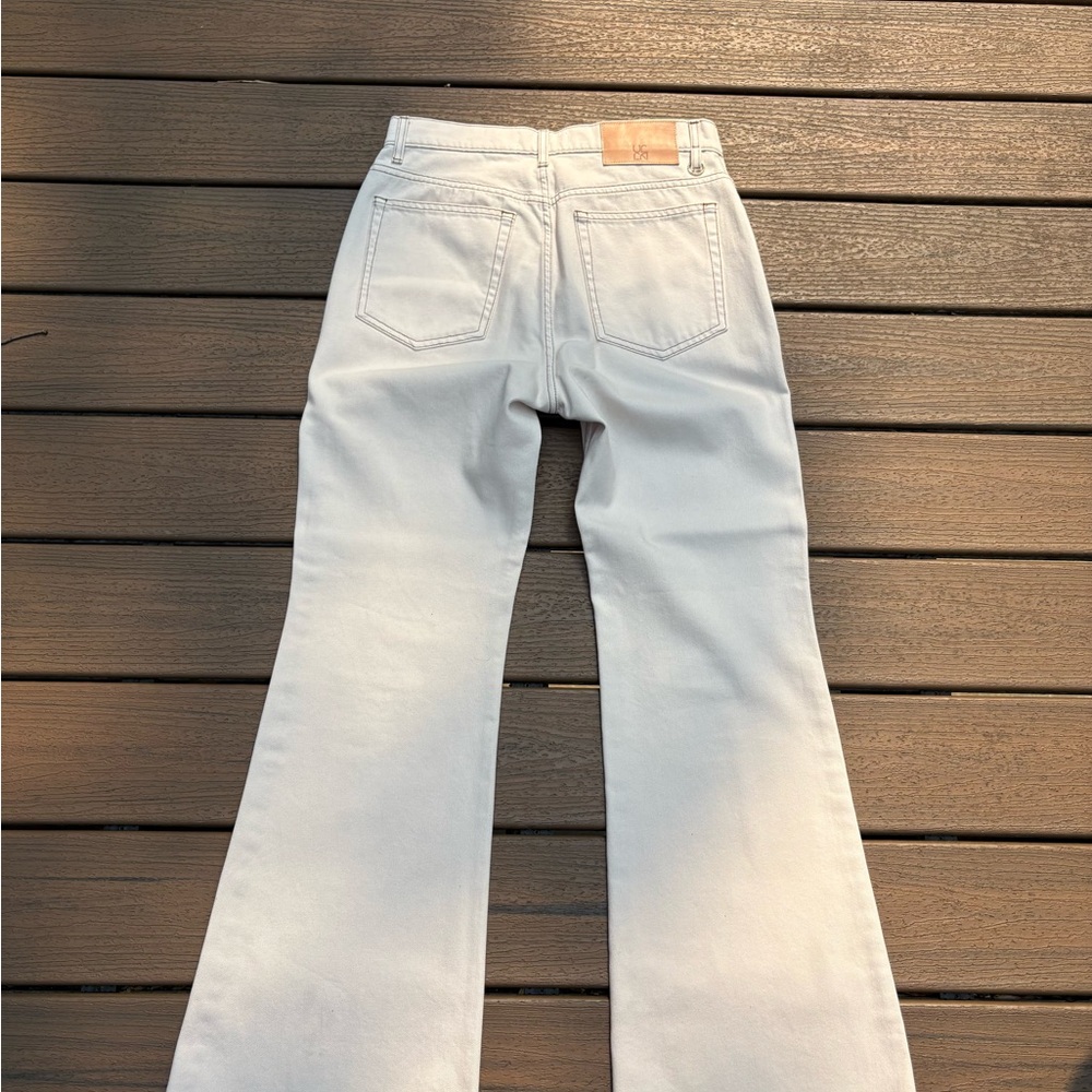 Ulla Johnson the Lou Flare Jeans in Cream - Picture 5 of 7